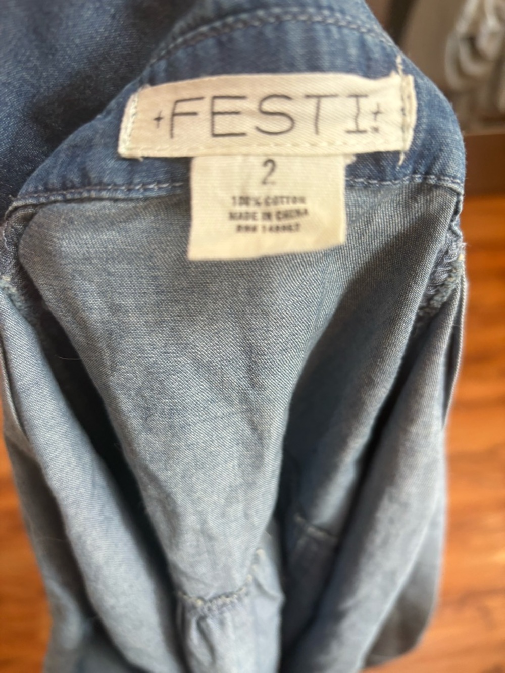 NWT Torrid 2X Oversized Denim Shirt Raw Hem 90s Y2K Grunge - Picture 4 of 6